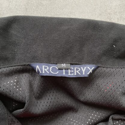 2000s Arc‘Teryx Bright Red Rainjacket - Image 6