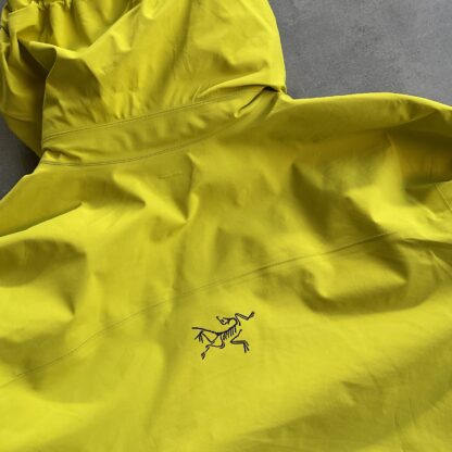 2000s Arc‘Teryx Mint Green Goretex Jacket - Image 5