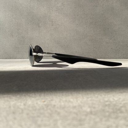 2000s Oakley E-Wire Sunglasses - Image 3