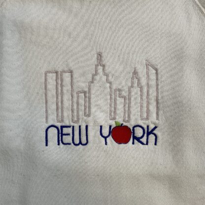 1980s Hanes New York Sweater - Image 3