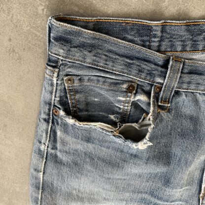 1989 Levis 501 Light Washed Jeans - Image 8