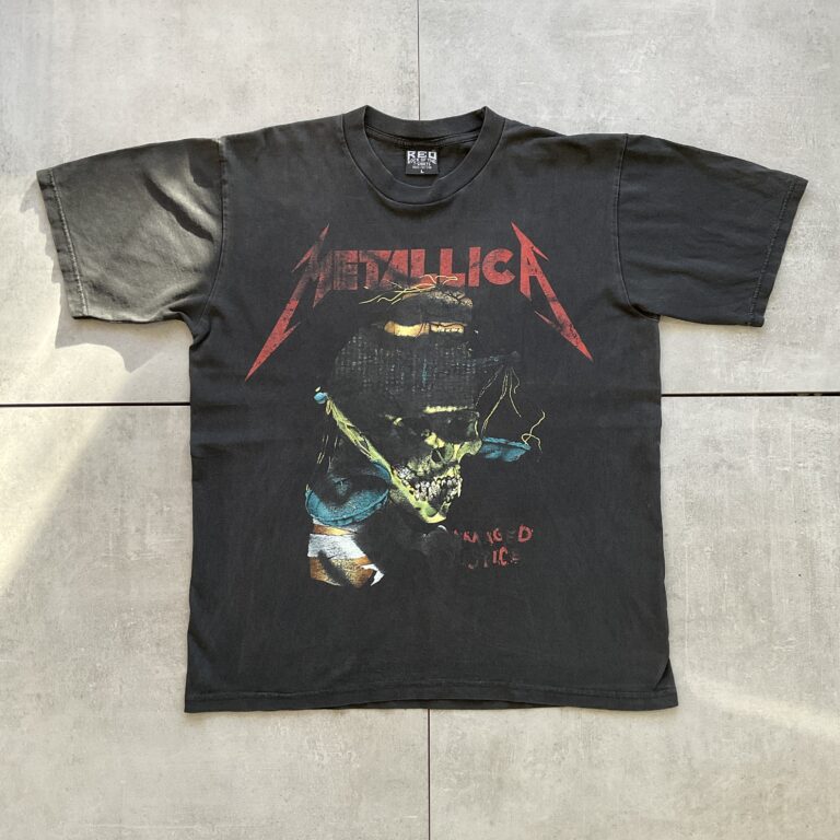 2000s Metallica Damaged Injustice T-Shirt