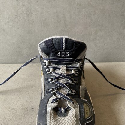 2000s New Balance 805 All Terrain Sneakers - Image 5