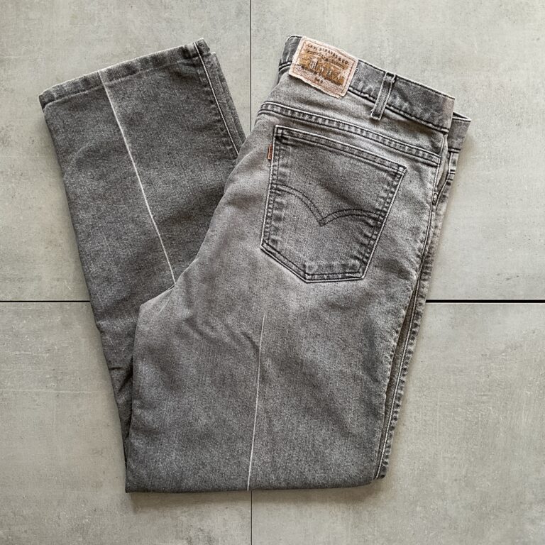 1995 Levis 540 Pleated Jeans