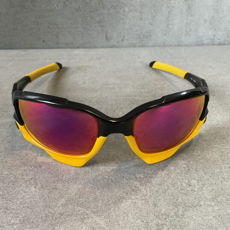 2000s Oakley Jawbone Livestrong Sunglasses